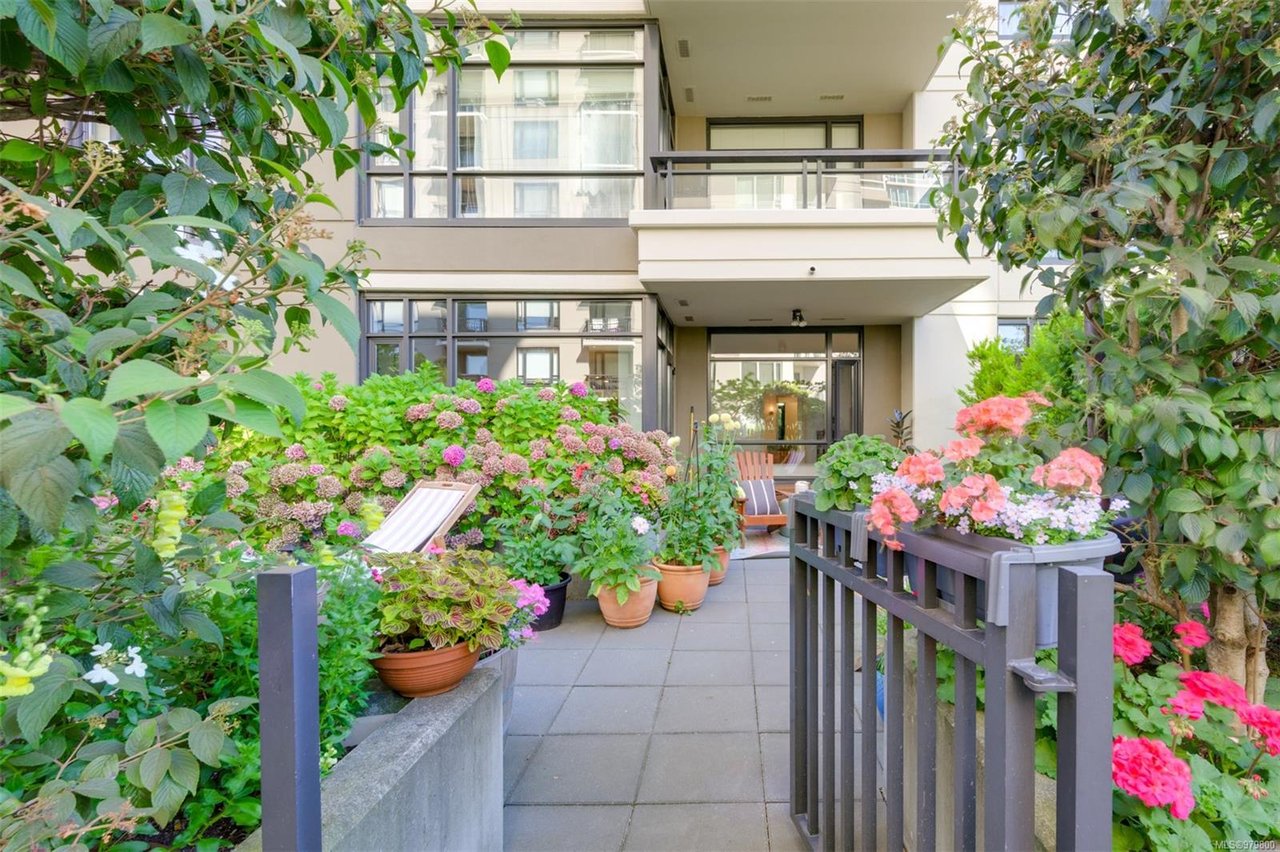 201-788 Humboldt St