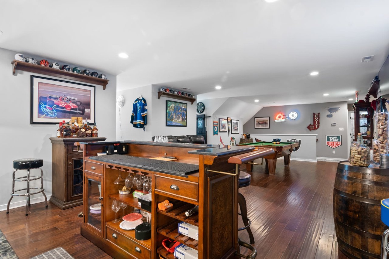 5542 Mossy Oak Road
