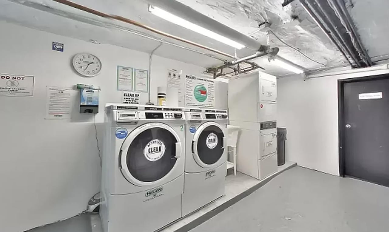 210 East 38th Street, Apt 2-G