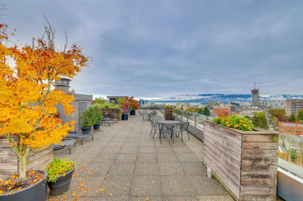 218-1445 Marpole Ave