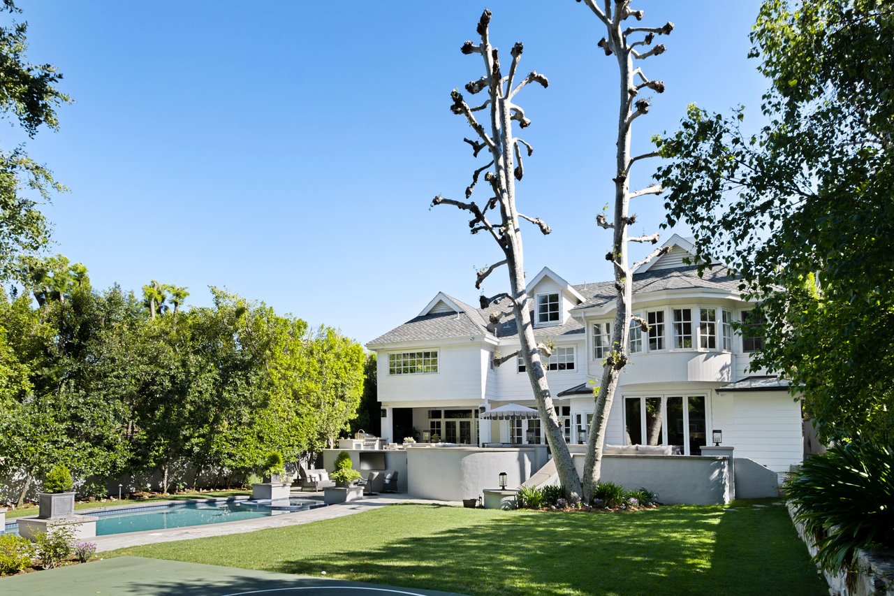 16659 Ashley Oaks, Encino