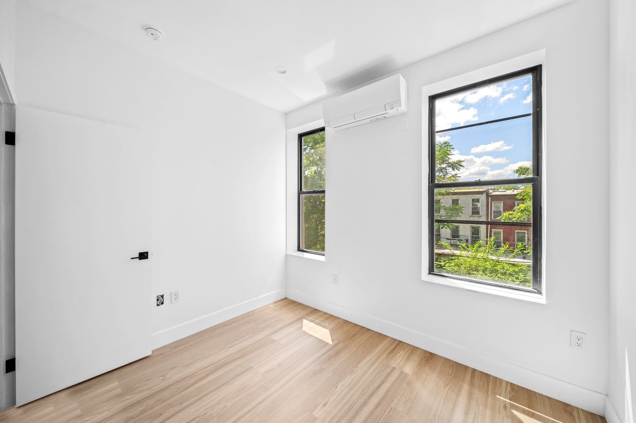 378 Kosciuszko St, Unit 5