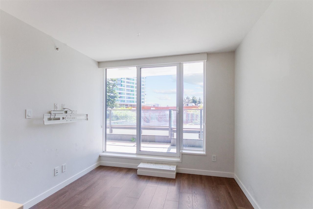 208-8238 Lord St