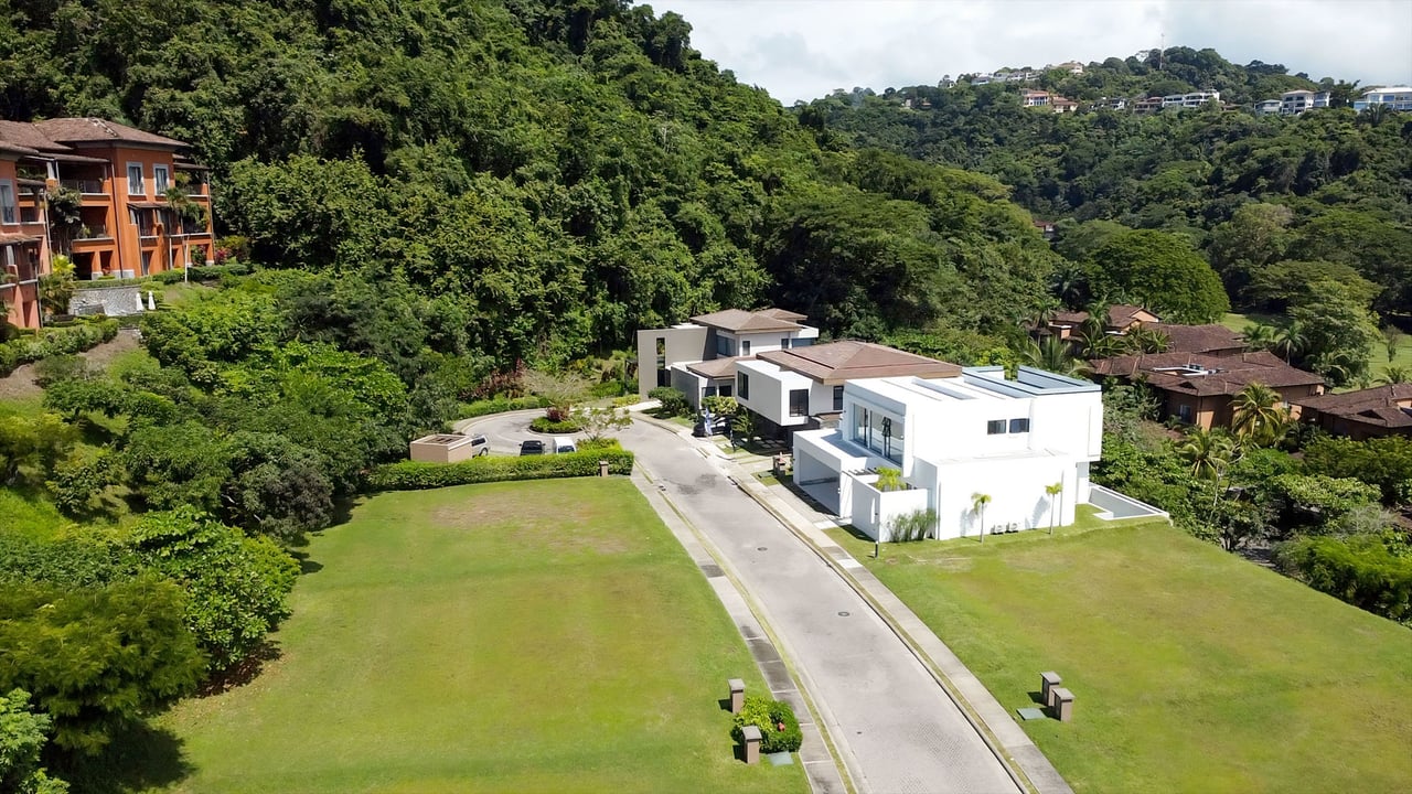 Tropical Modern Coastal Estate, Los Suenos, Puntarenas