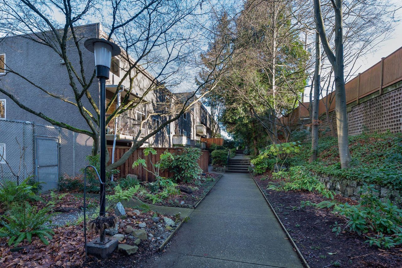 809-756 Great Northern Way, Vancouver