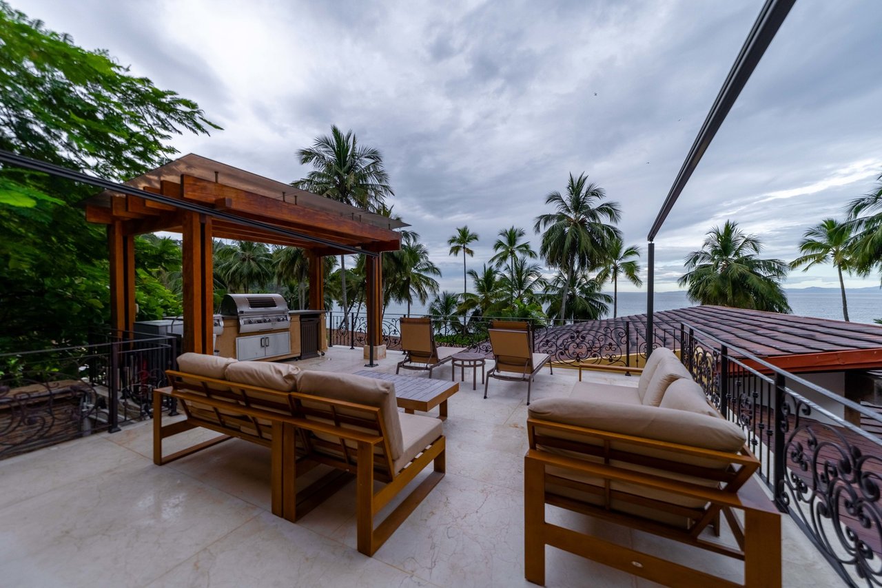 Remodeled Luxury Beach Home, Jaco, Puntarenas