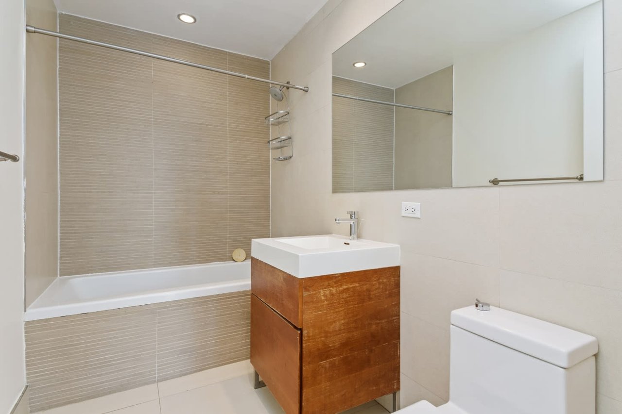 214 N 11th St #3-C