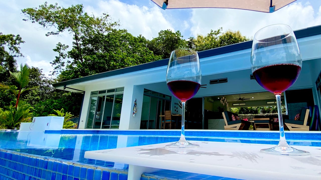 Modern Oceanview Infinity Pool Estate, Ojochal, Puntarenas