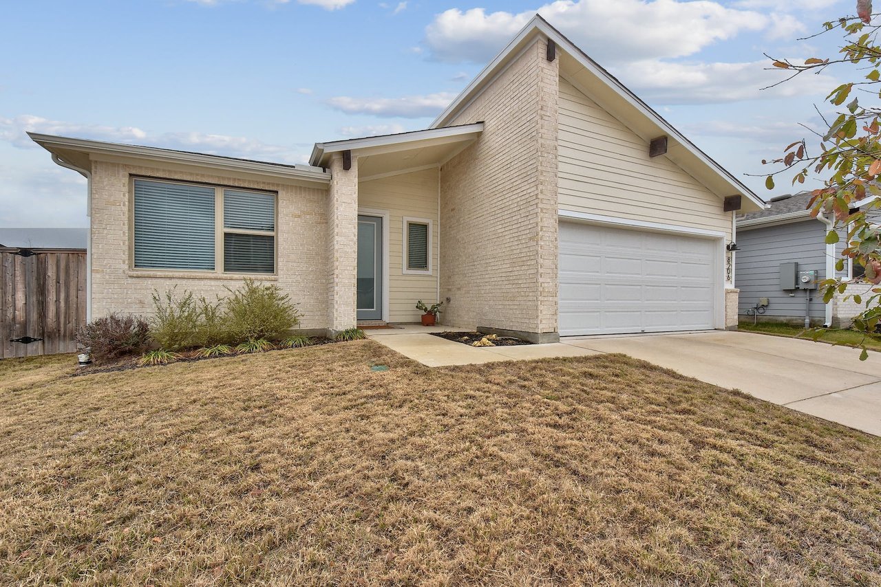 8206 Dampton Ln, Austin, Texas 78744