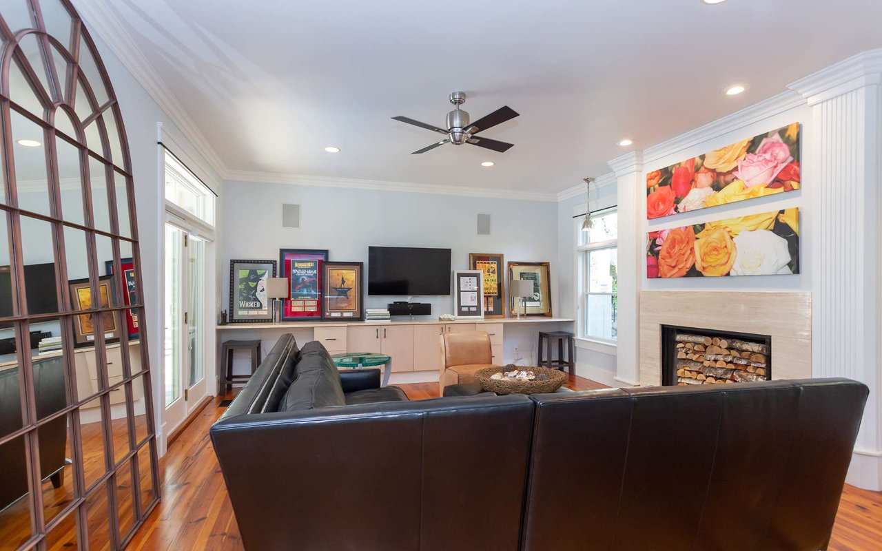 100 Arlen Park Dr