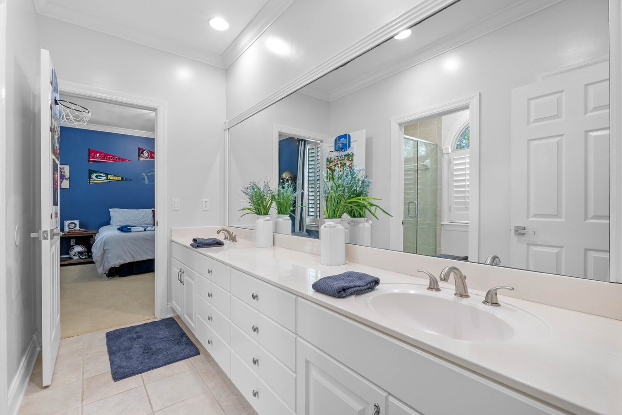 1421 Place Picardy