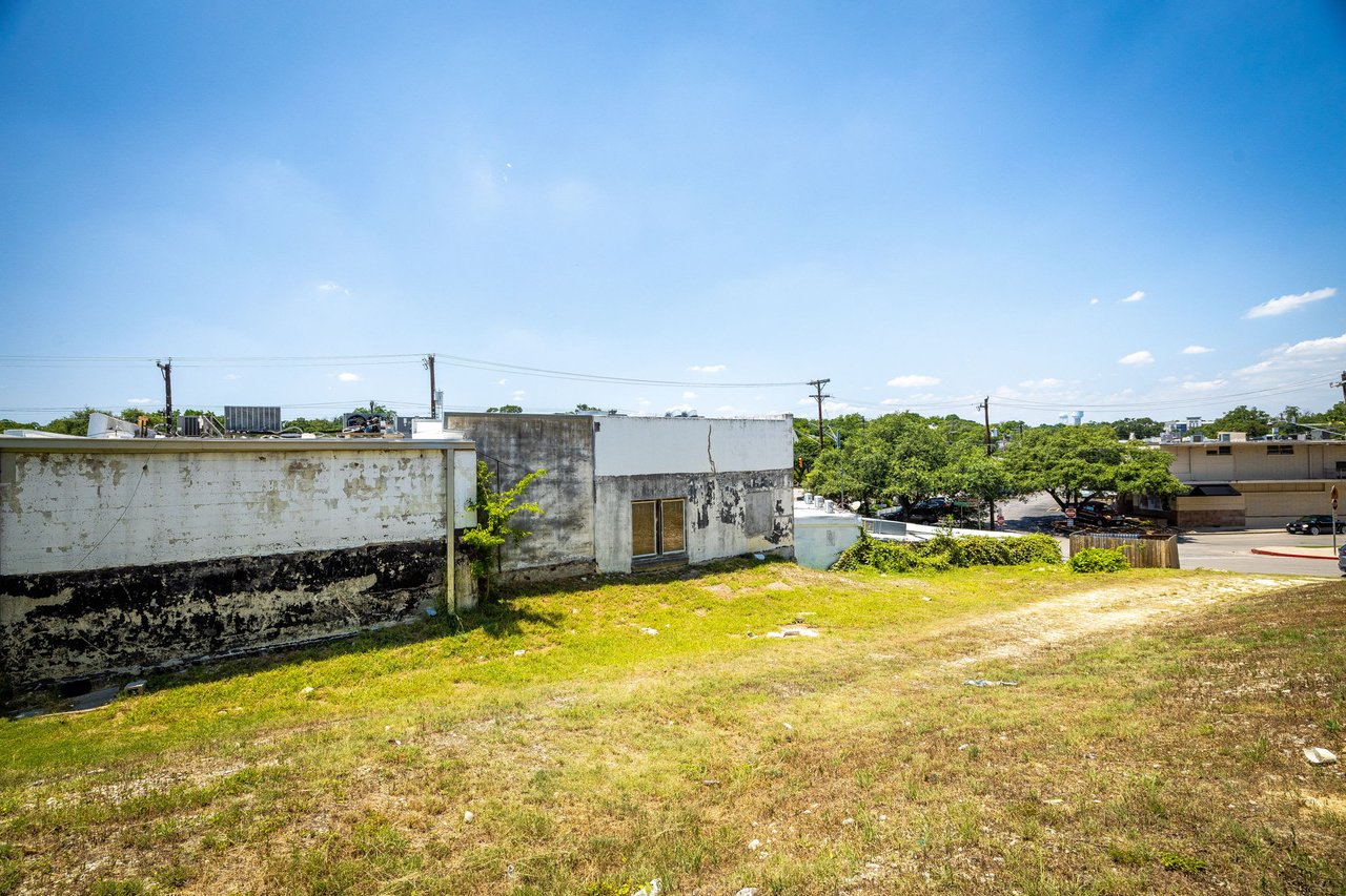 Own an Iconic Corner of Alamo Heights