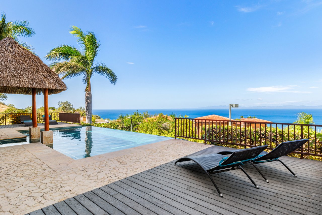 Infinity Pool Oceanview Condo, Papagayo, Guanacaste