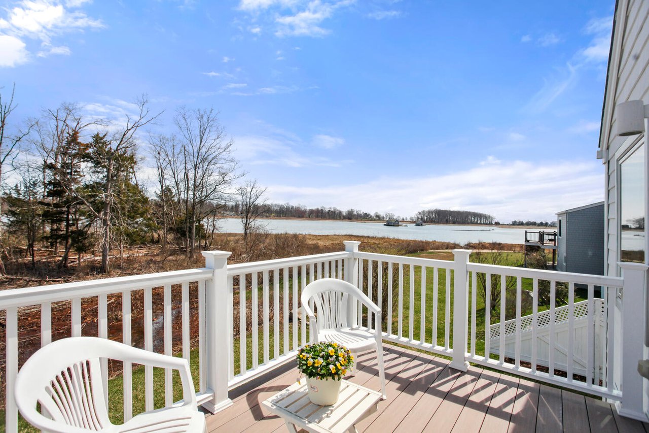 17 Meadow Lane