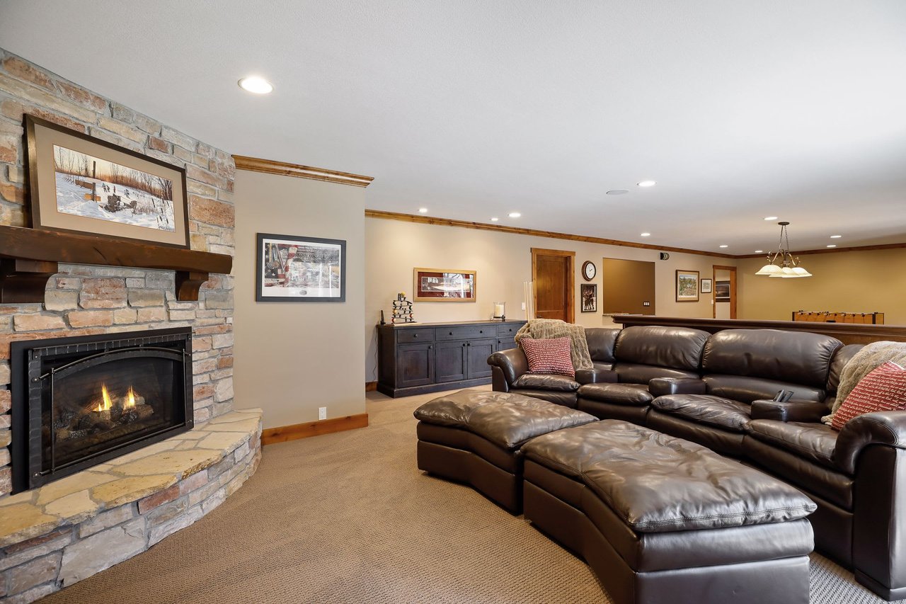 6601 Field Way, Edina