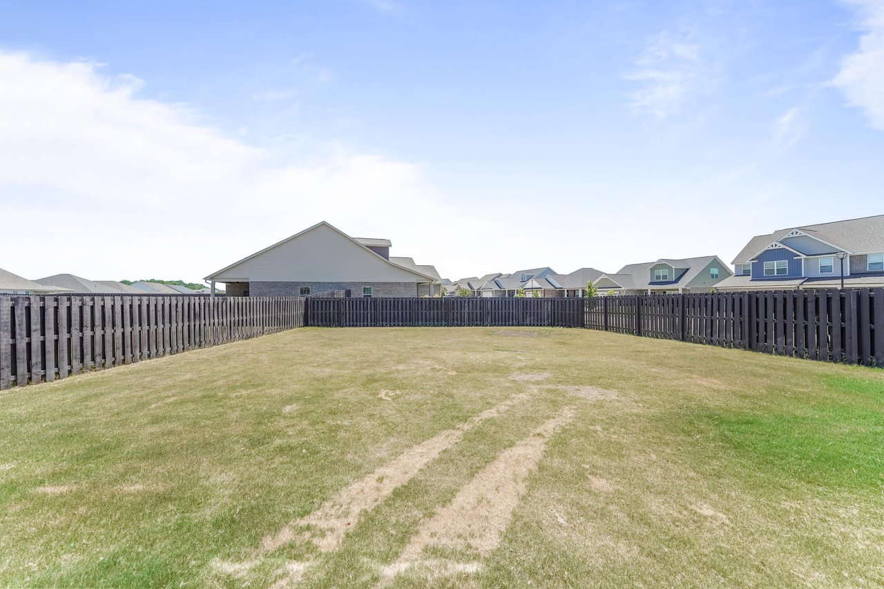 MADISON CITY SCHOOLS!!! 4 BEDROOMS!! Storm Shelter!