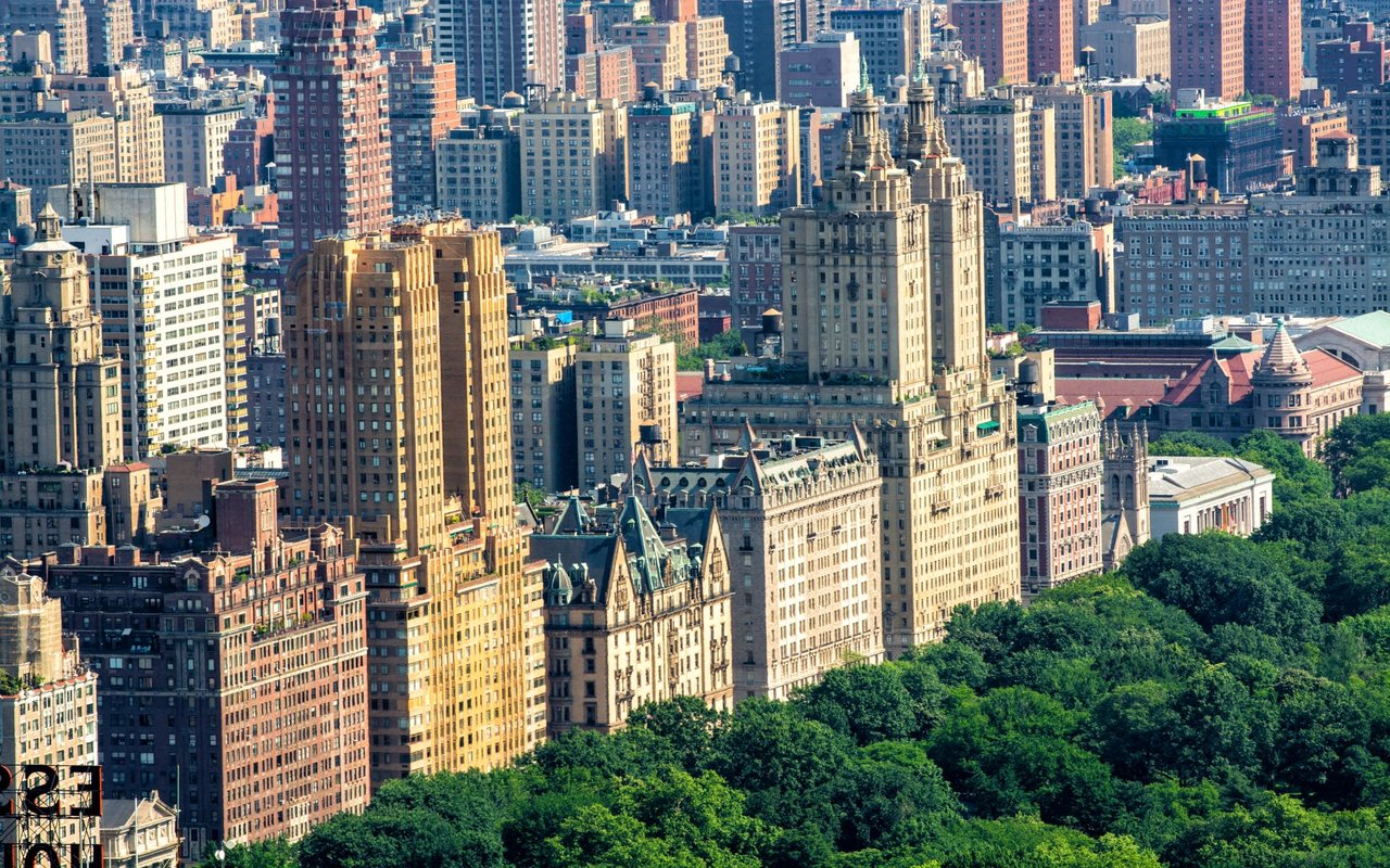 Living in Midtown West Real Estate