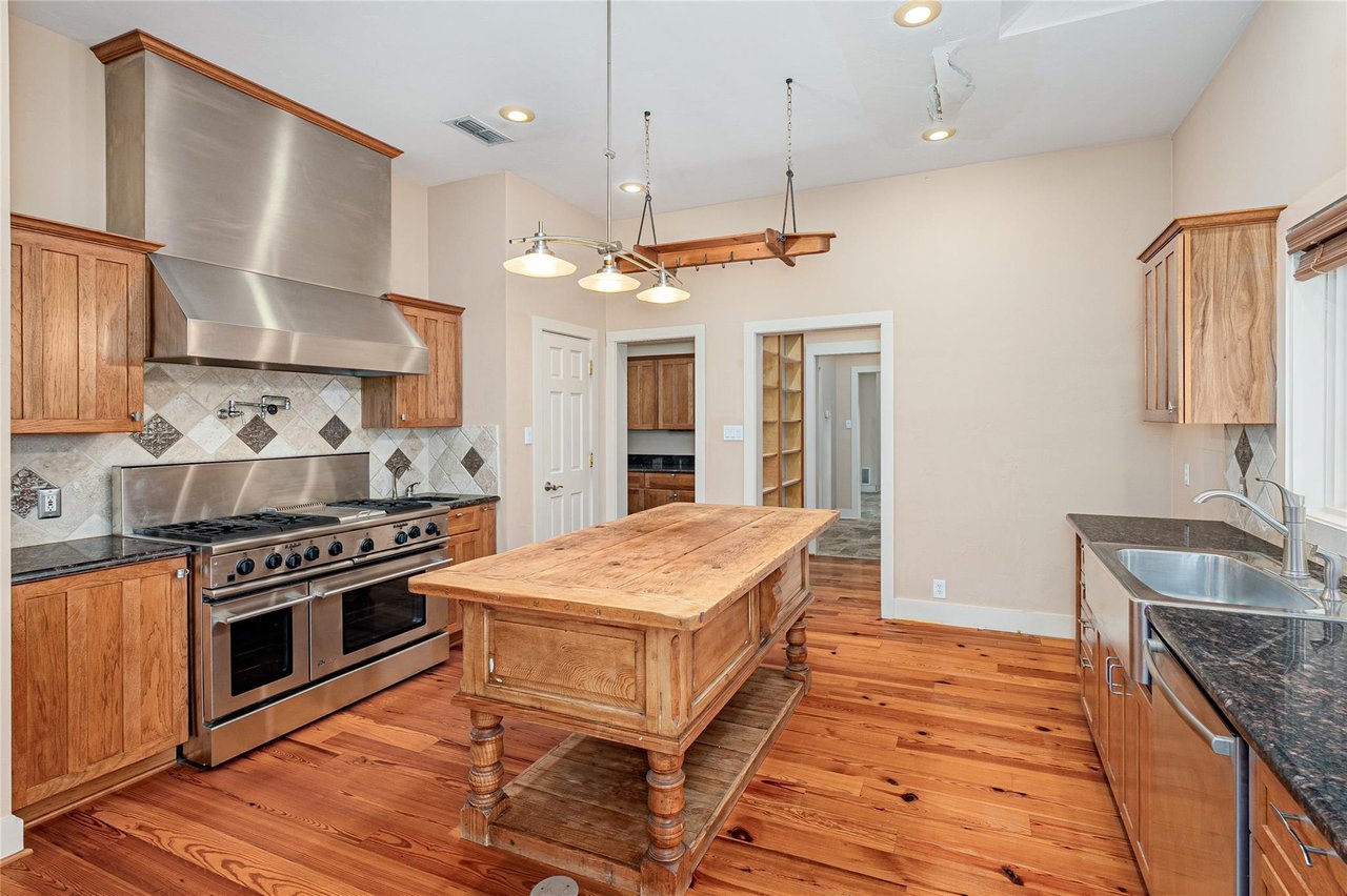 7390 Preston Road in Denison Has Just Hit the Market