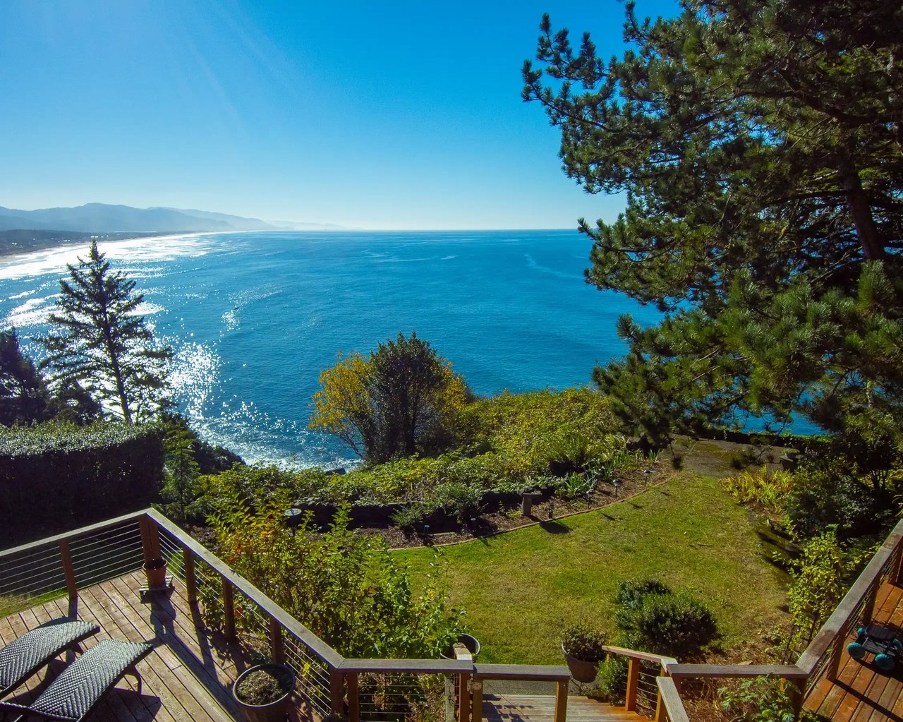 Ocean view from the back yard of a Neahkahnie Oregon waterfront home