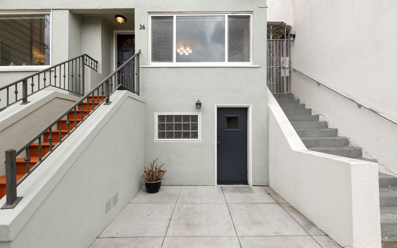 36 De Montfort Ave