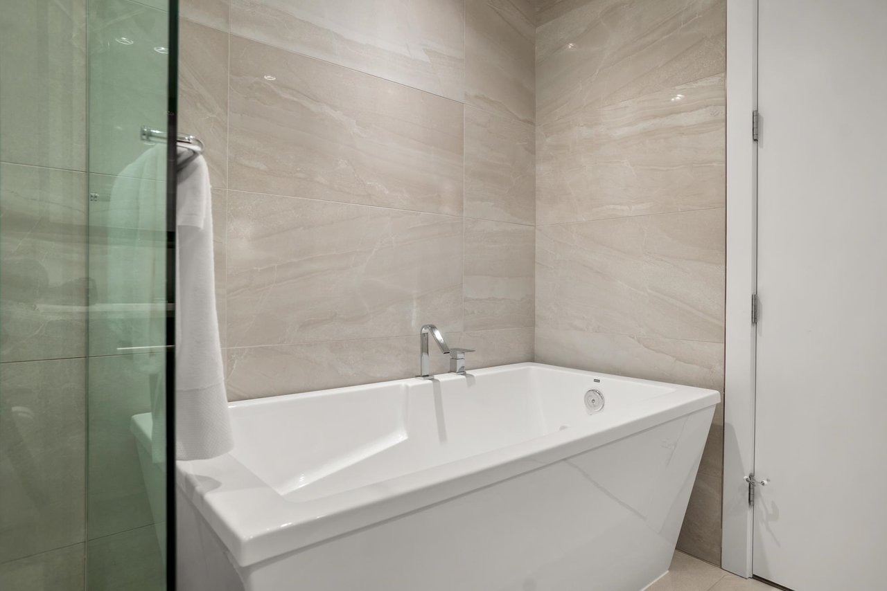 2701-2378 Alpha Avenue, Burnaby