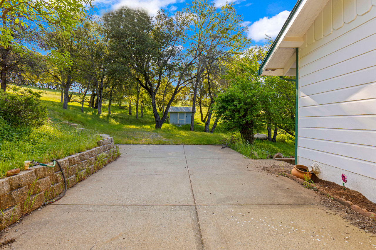 3361 Cedar Creek Rd