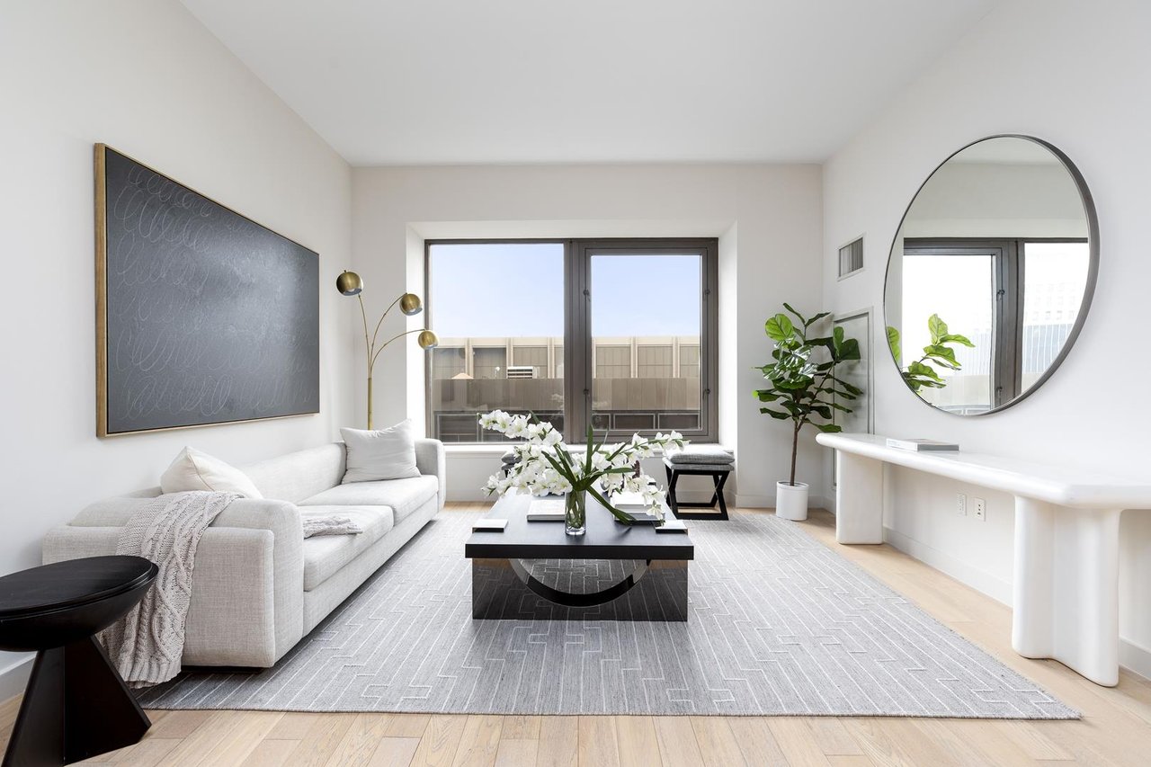 75 Wall Street, Apt 30-B