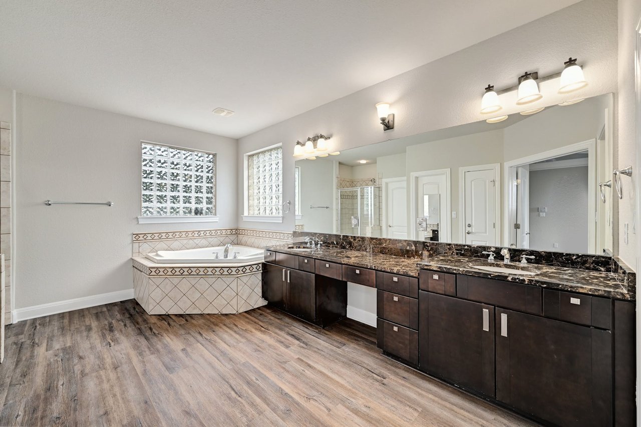Stunning 5-Bedroom Luxury Home with Breathtaking Hill Country Views in Gated Community! | Short Walk to Lake Travis H.S. | Resort-style Amenities