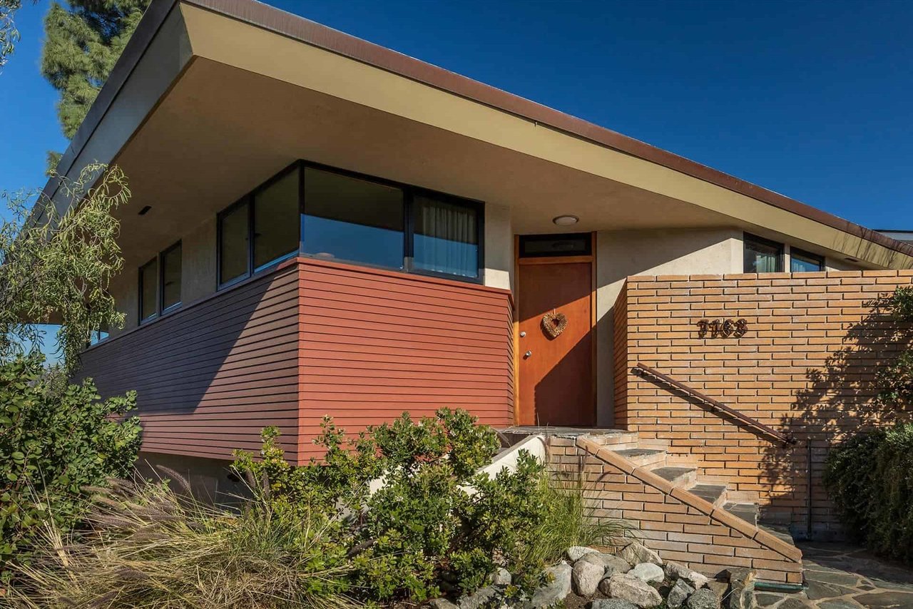 John Lautner-designed Deutsch House lists in Los Angeles