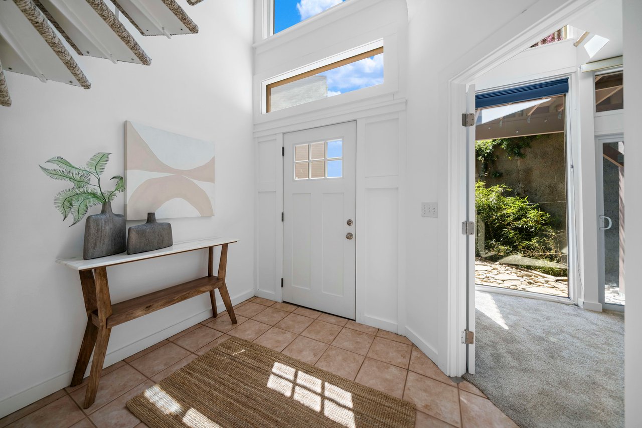 1041 SAINT GREGORY STREET #4