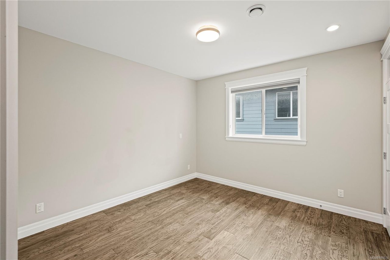 1210 Flint Ave, Langford
