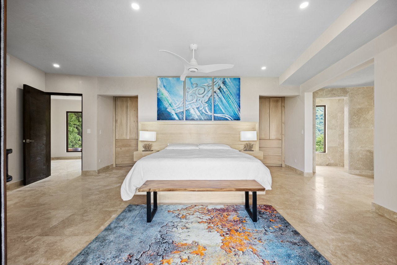 Contemporary Infinity Pool Villa, Flamingo, Guanacaste