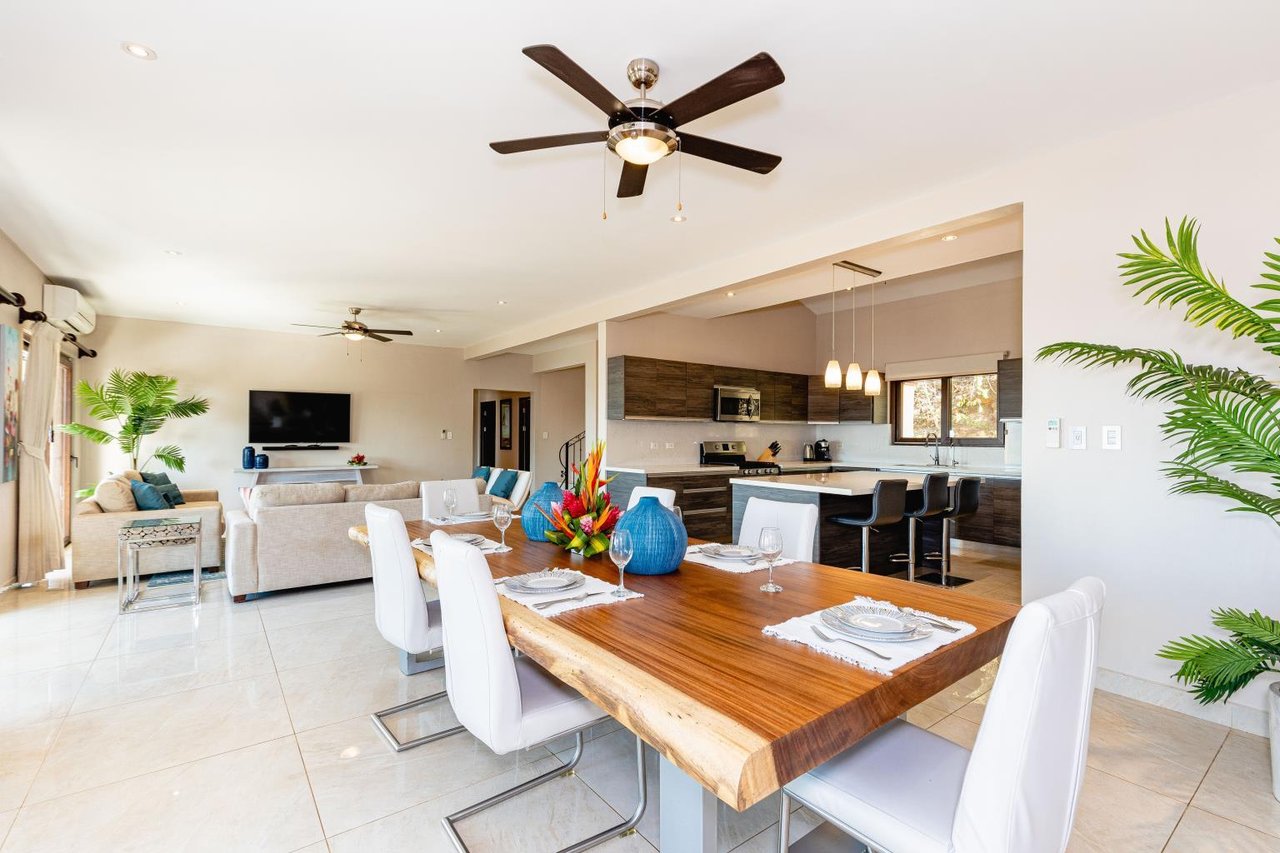 Luxury 6 BR Villa in Flamingo, Incredible Views | Starting At $1,350.00 Daily