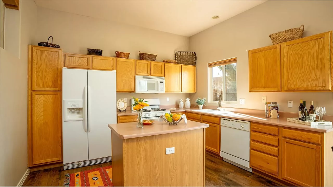 6494 Camino Rojo