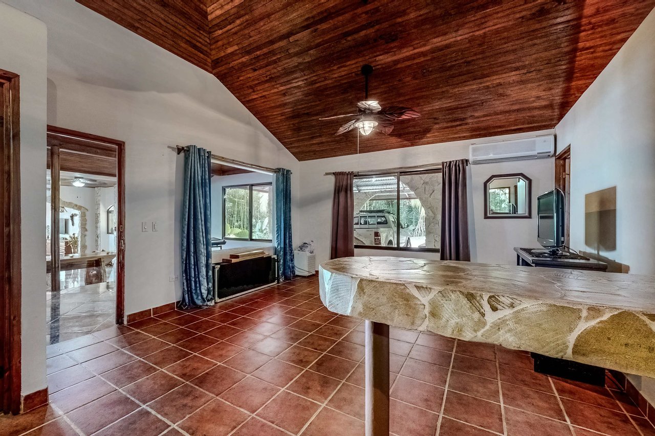 Castillo Puesta del Sol, Escalares - Private 5-Acre Property with Spectacular Ocean View