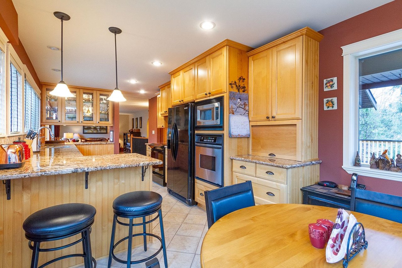 1485 Maple Cres