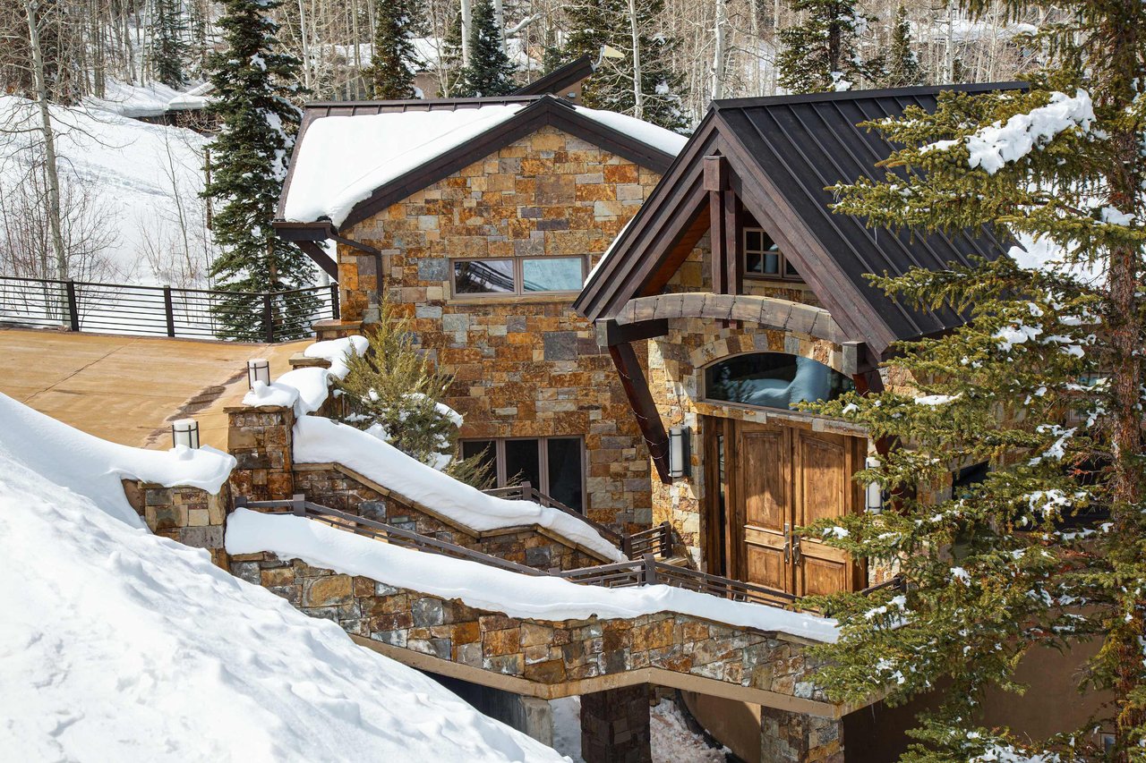  Perfect Gateway with Great Ski Acess - Snowmass Village