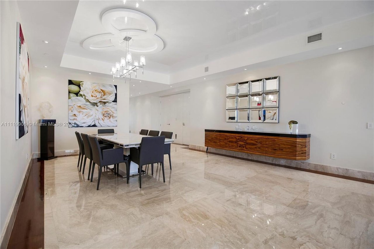 9705 Collins Ave, #1403N