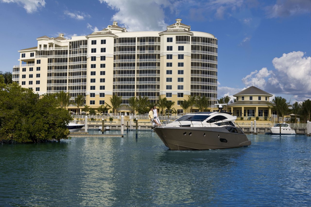 Aqua / Kalea Bay 