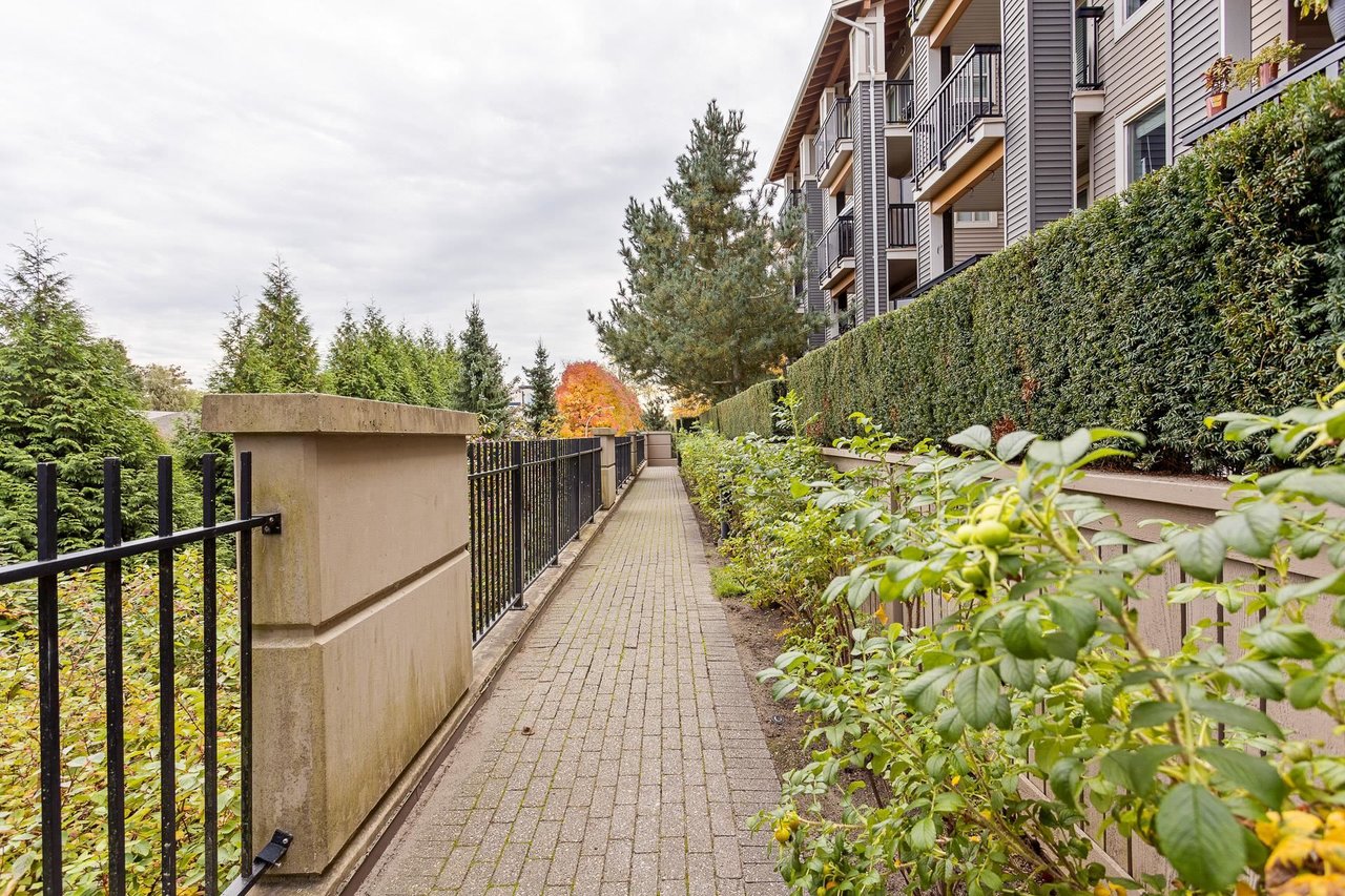 128-5655 210a St
