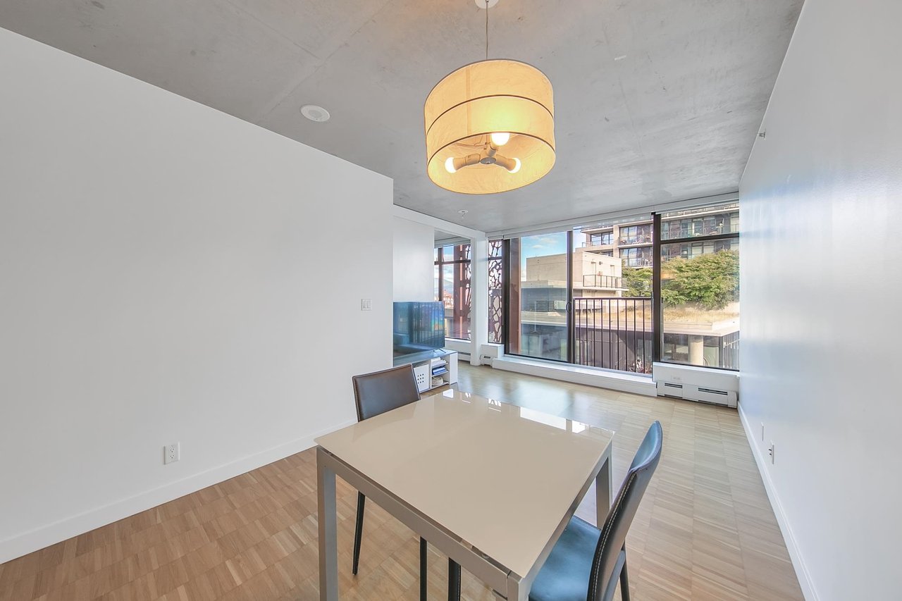 1505-128 W Cordova St