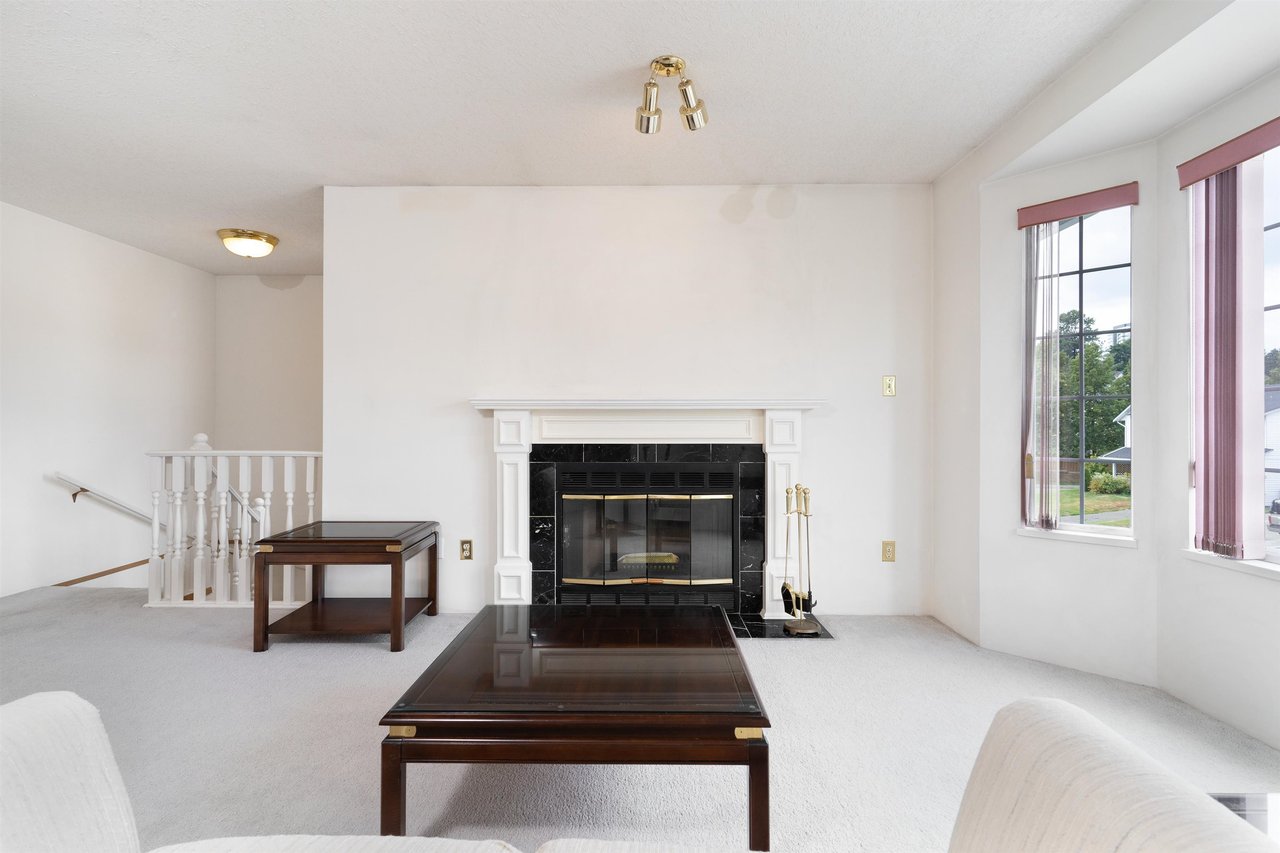 2556 Raven Ct
