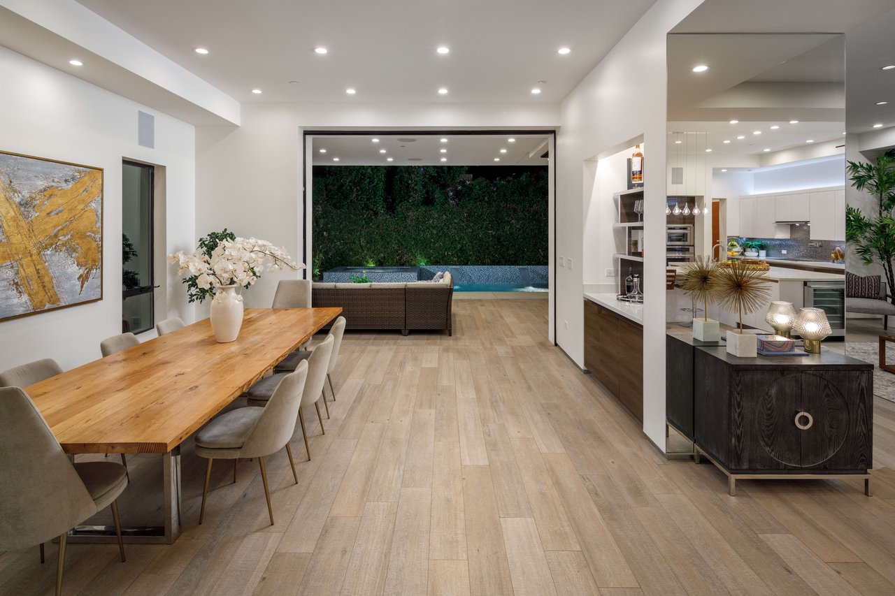 Modern Luxury Home in Sherman Oaks