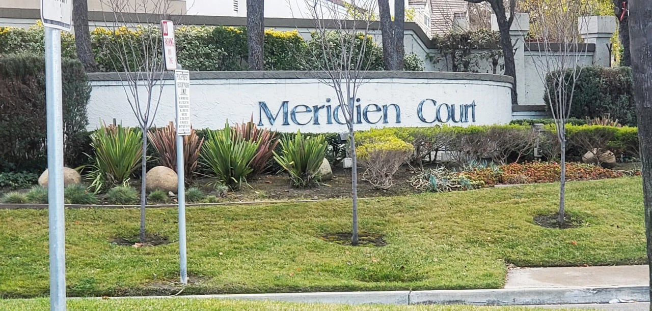 Meridien Court