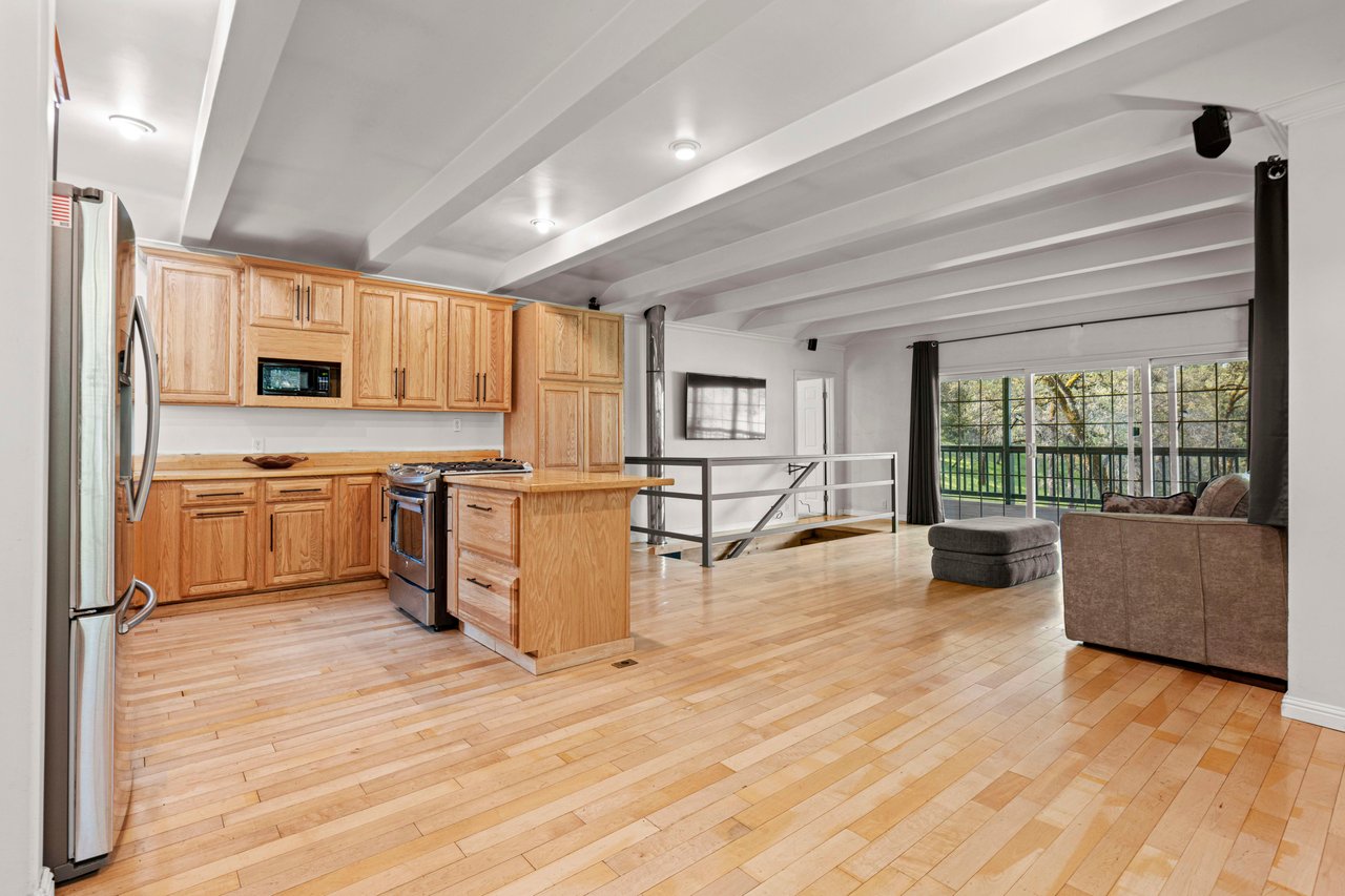 3361 Cedar Creek Rd