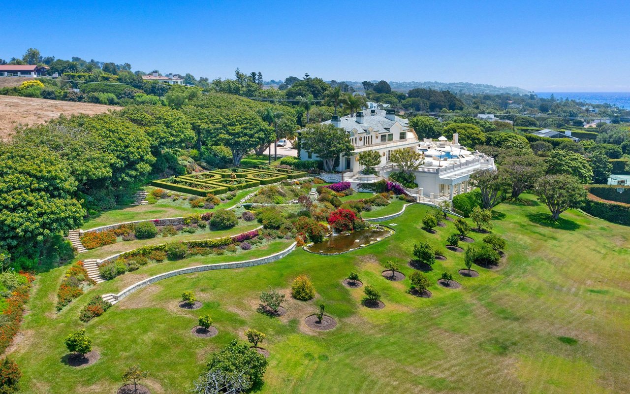 Legacy Estate on 5 Pristine Acres