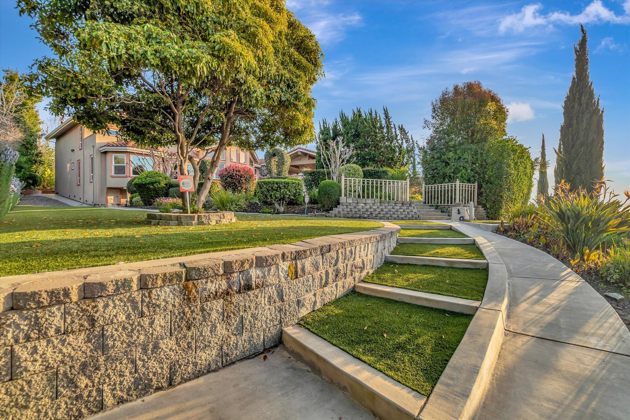 Spectacular Weibel  Residence in Fremont