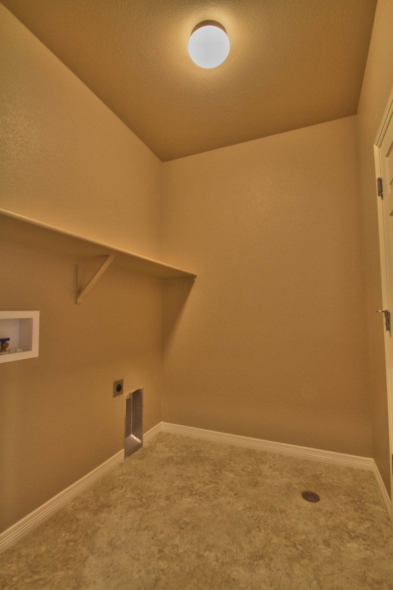 The Cutler (2 Bedrooms on main floor)