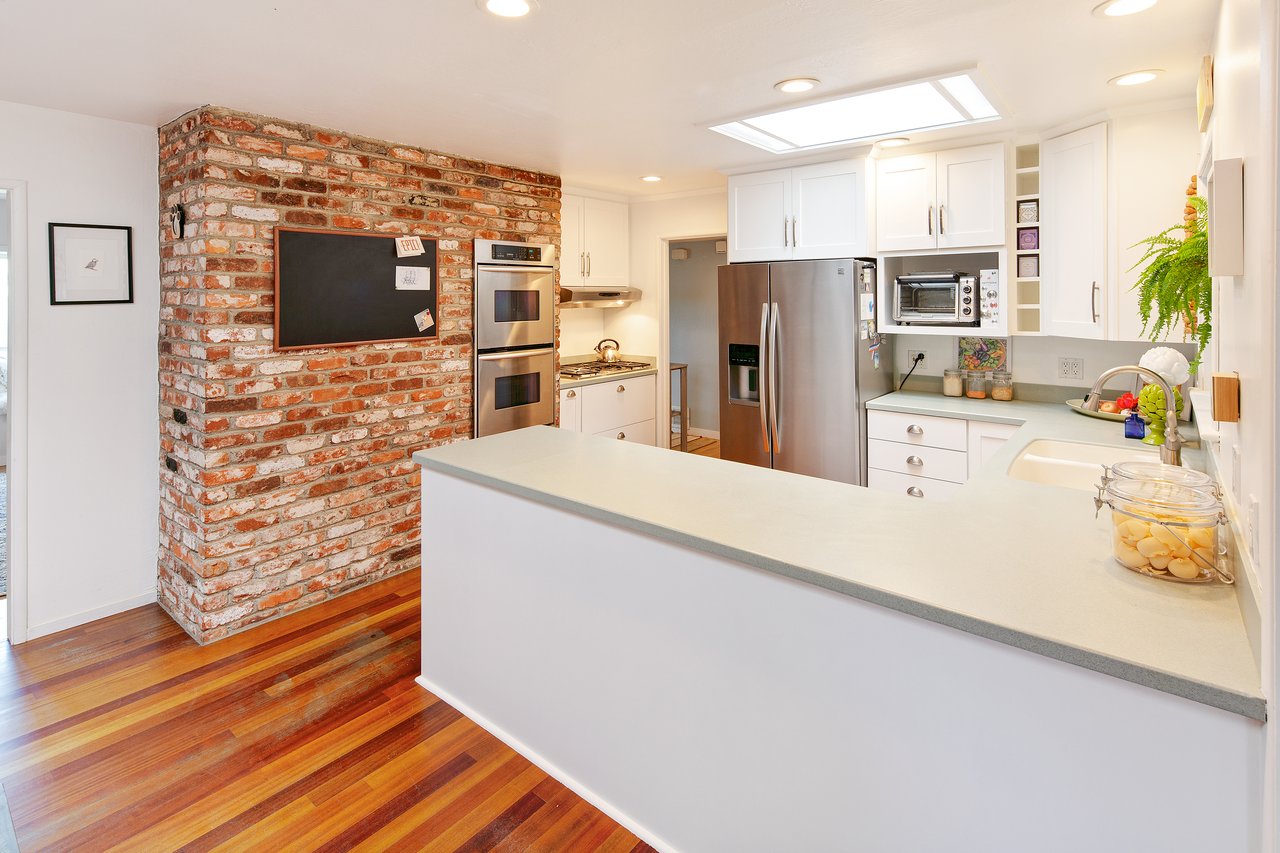 38 Manor View Drive, Fairfax