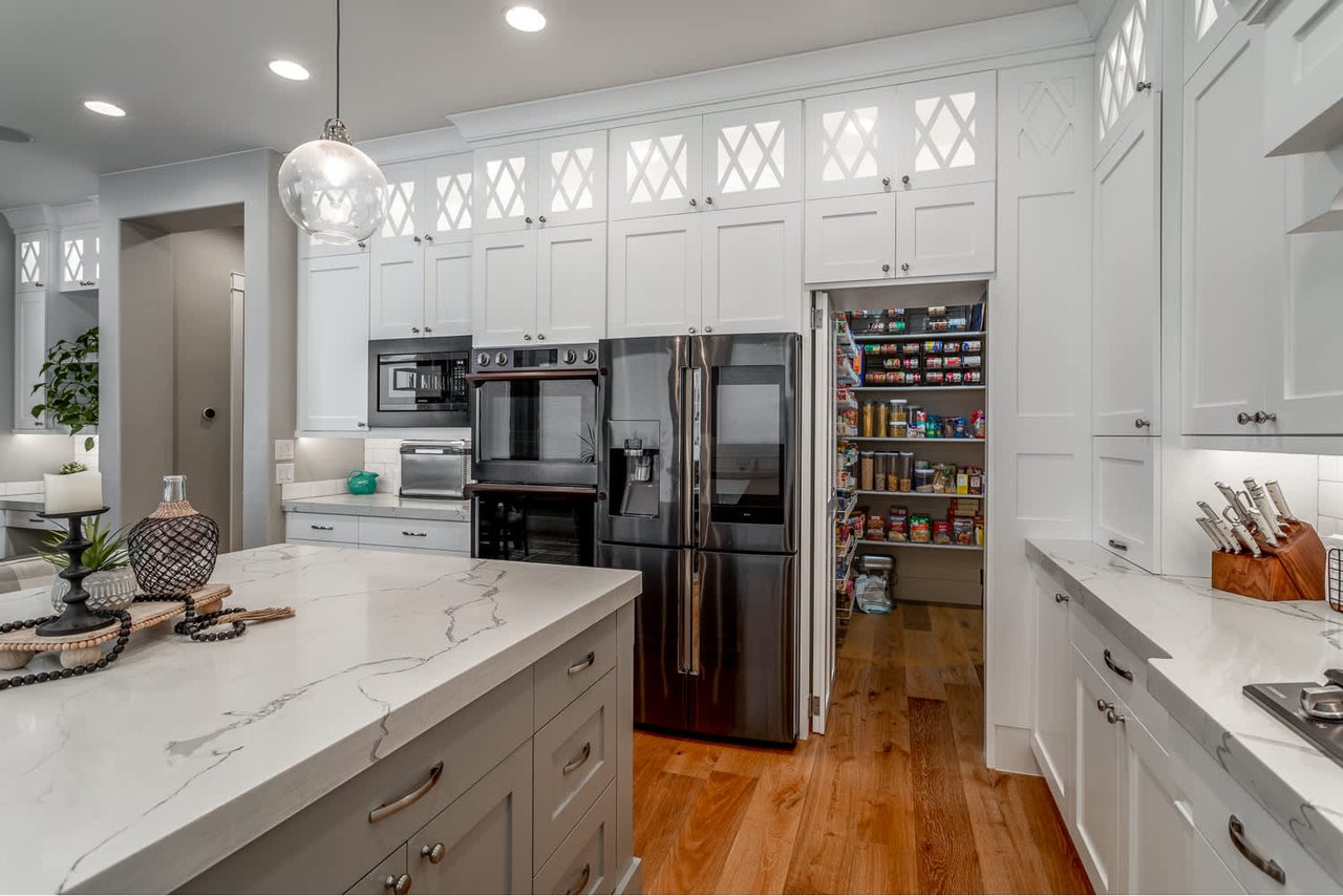 258 W Blue Quartz Dr